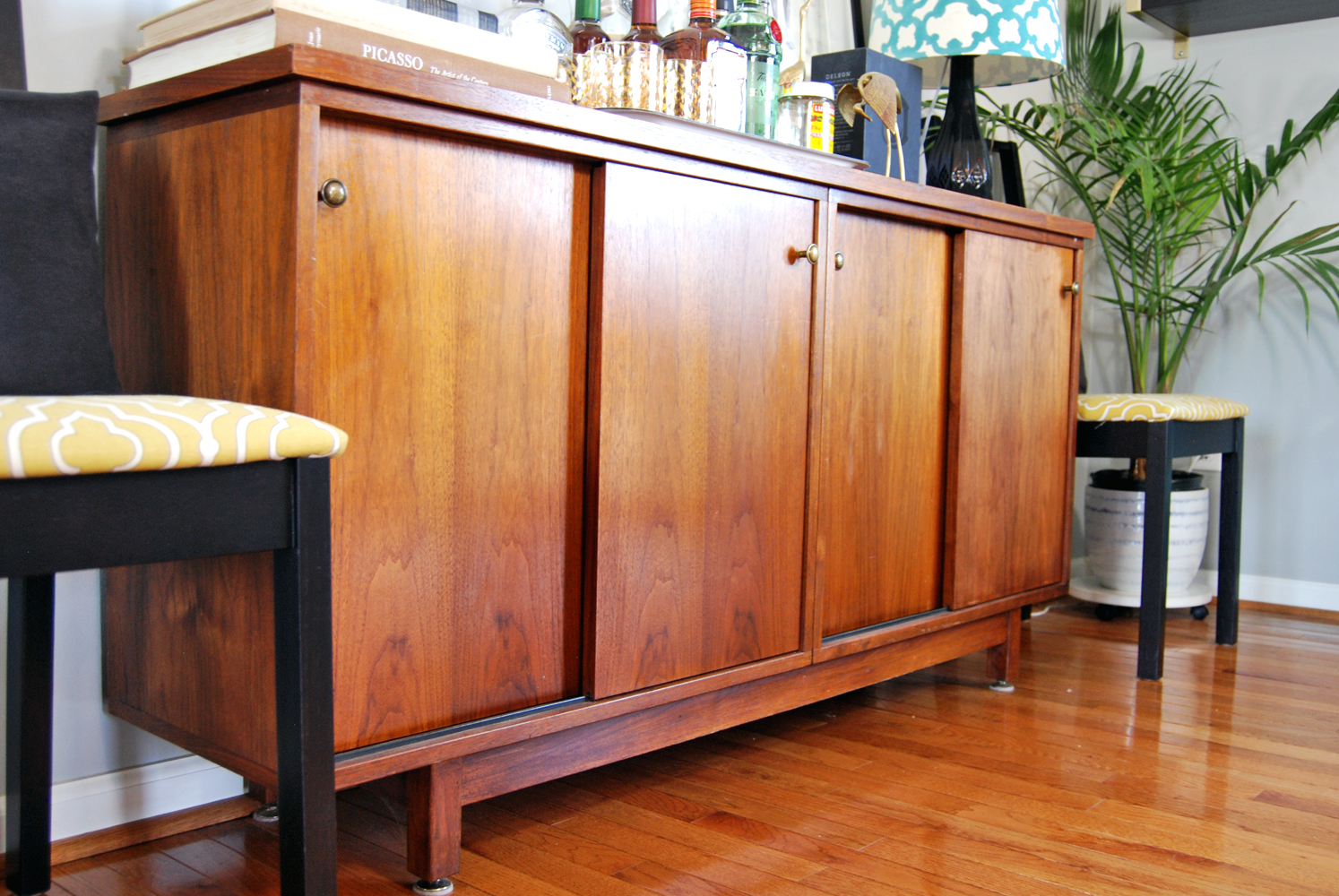 style dining room buffet