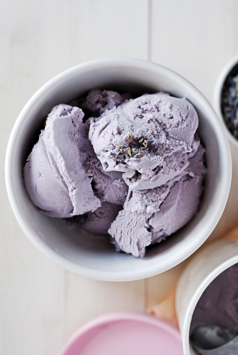Lavender Blackberry Ice Cream - The Charming Detroiter