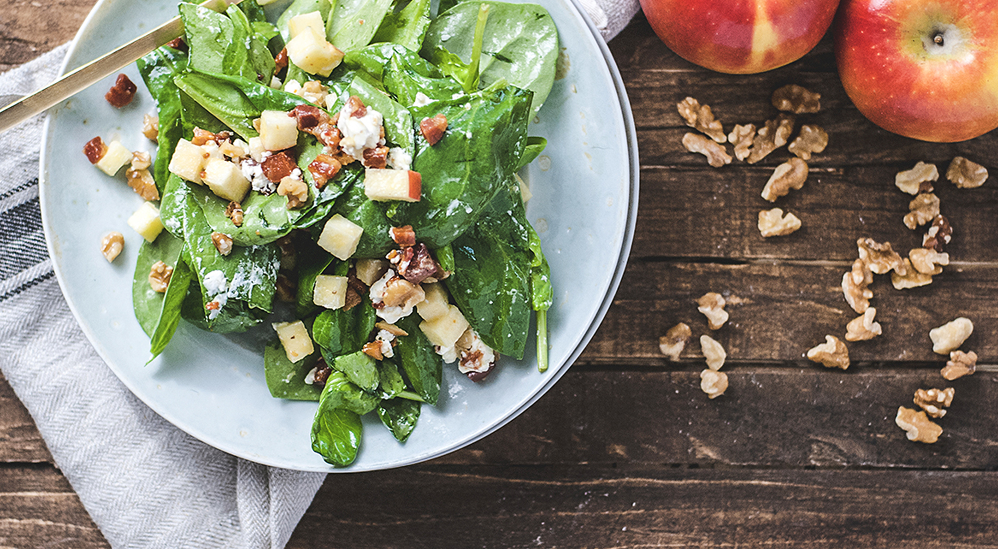 Spinach Pancetta Salad With Goat Cheese - The Charming Detroiter