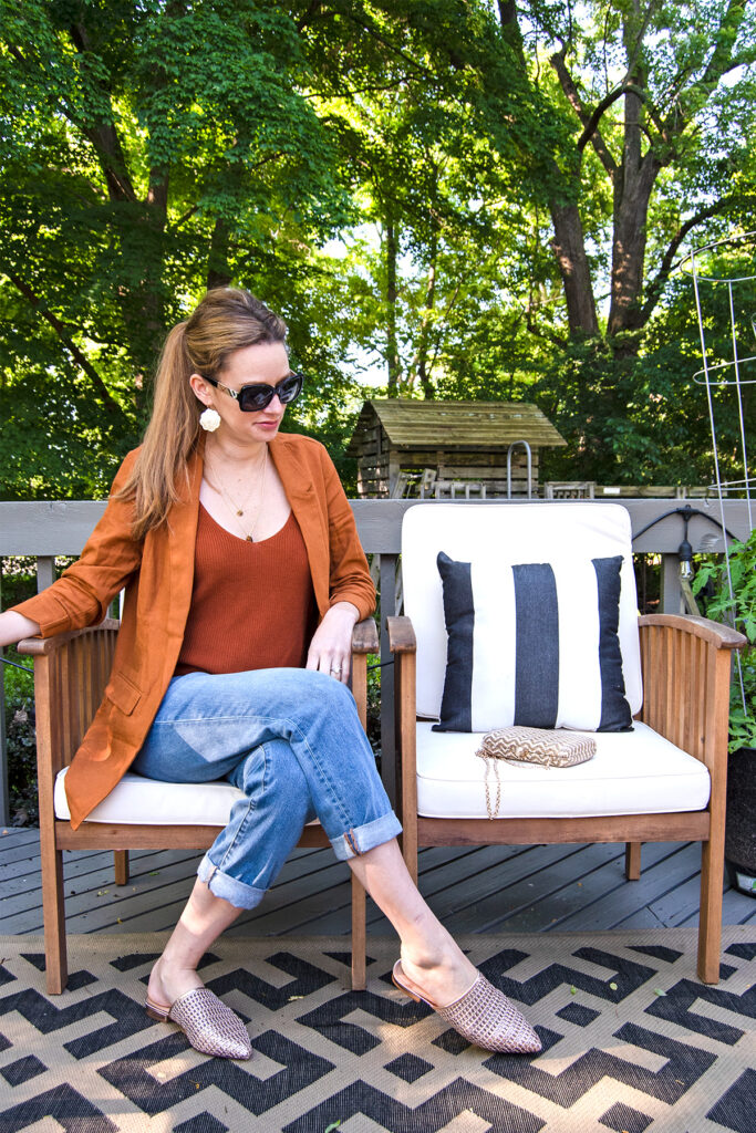 The Lightweight Linen Blazer You Need This Summer The Charming Detroiter