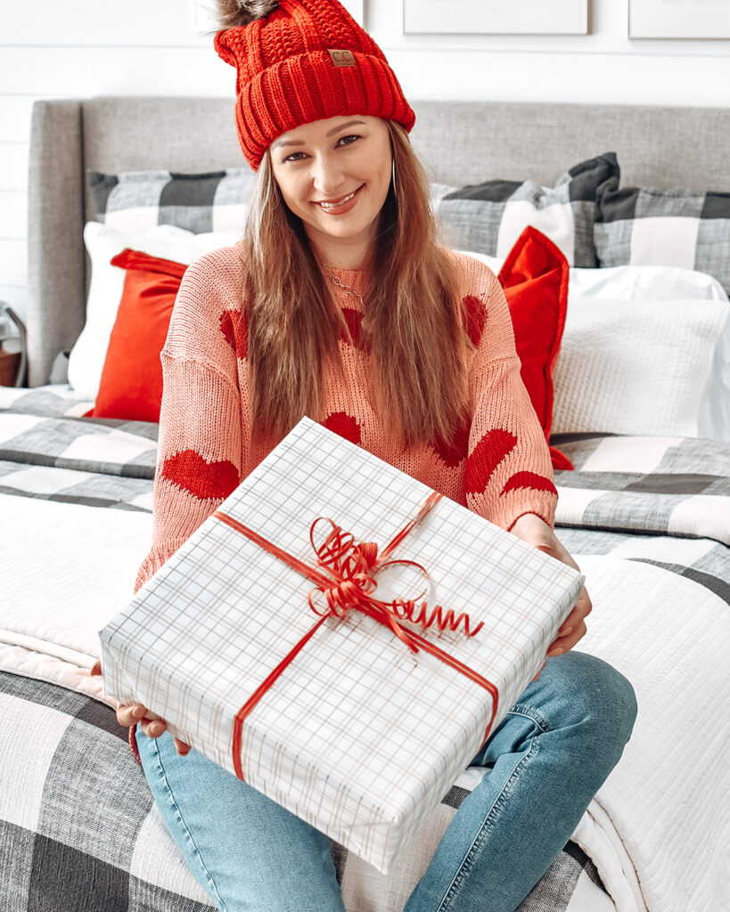I'm celebrating romance today on the blog with my 2021 Valentine's Day luxury git guide, to help you find the perfect gift for the special lady in your life!