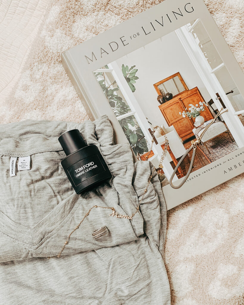 Mother's Day 2022 is right around the corner, friends, and I'm sharing my ultimate Mother's Day Gift Guide with y'all today!